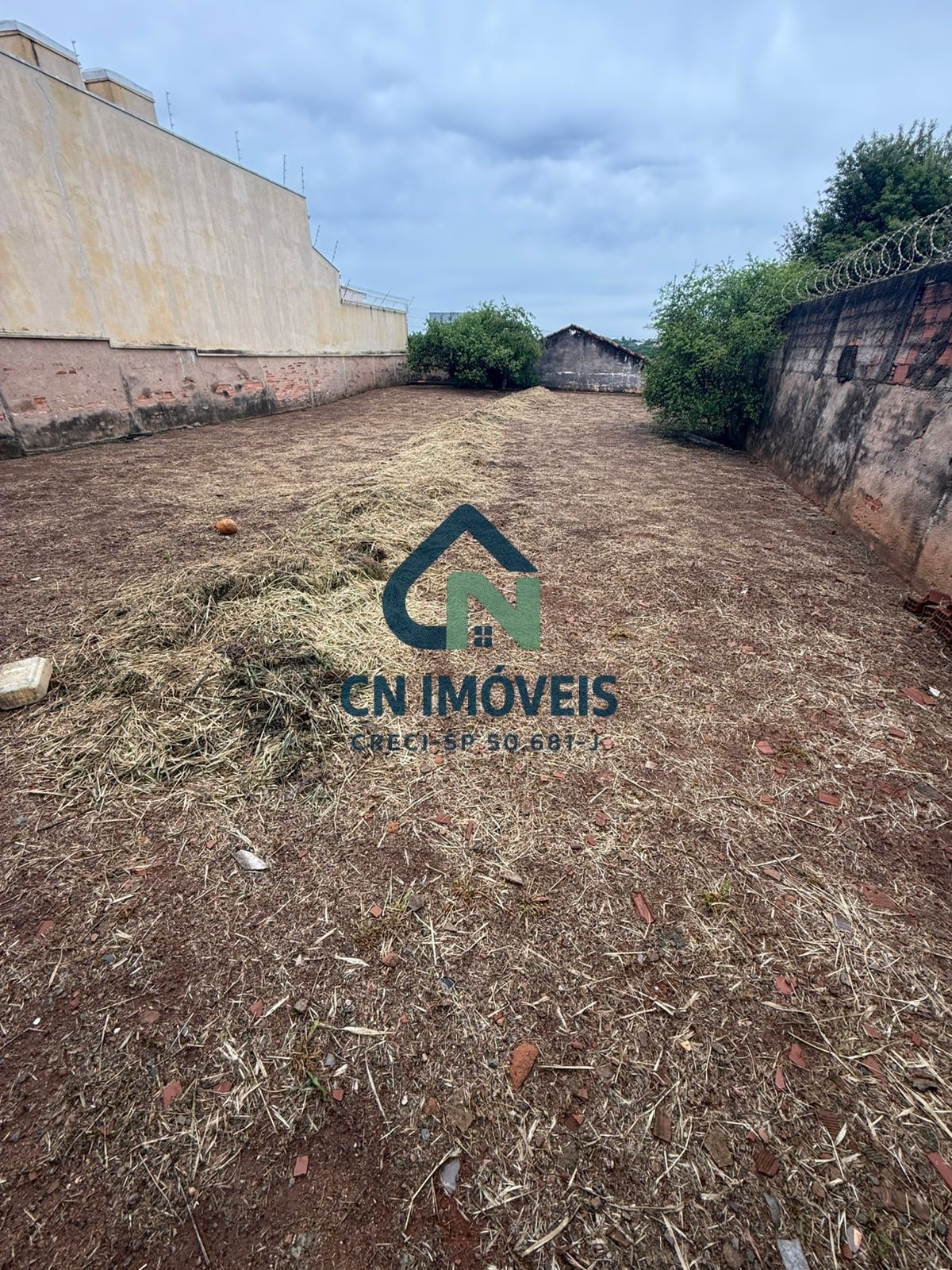 Terreno 300m², 12x25 — Jardim Aurora